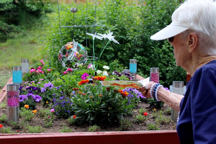 Someren Glen resident raised garden bed