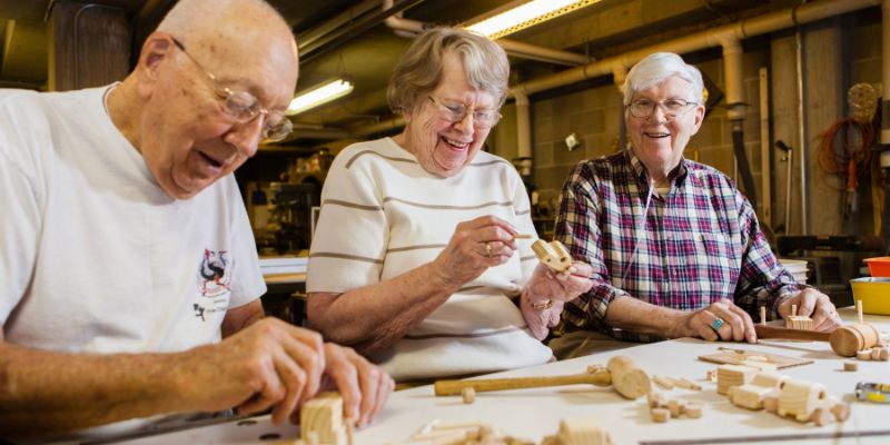 Someren Glen Senior Living Community in Centennial, CO - life enrichment calendars sub menu