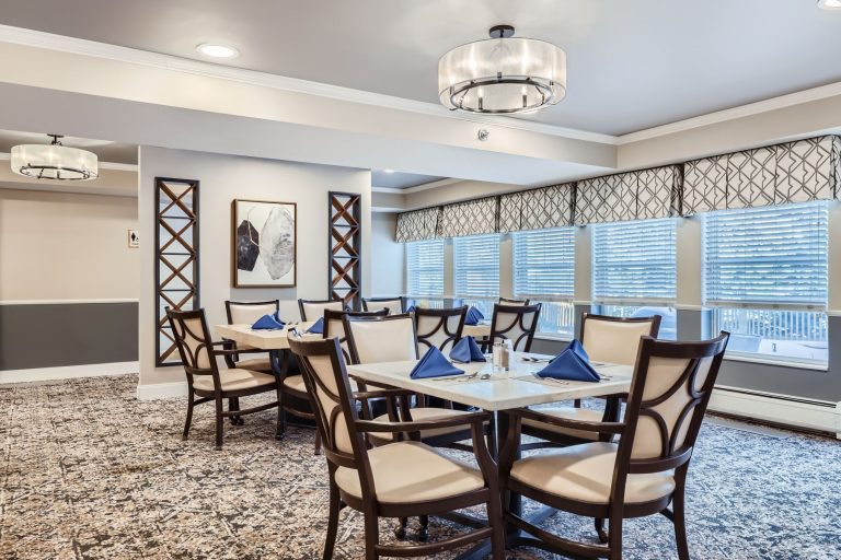dining room with natural light_landscape