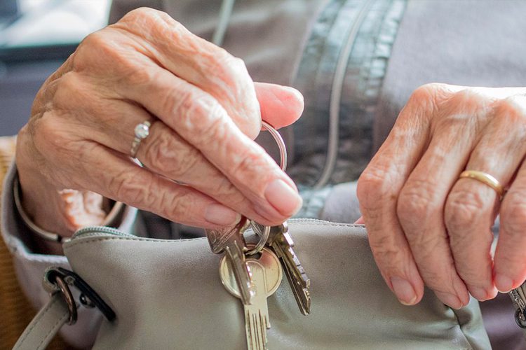 sg older adults driving (1) Someren Glen Senior Living Community in Centennial, CO - sg older adults driving (1)