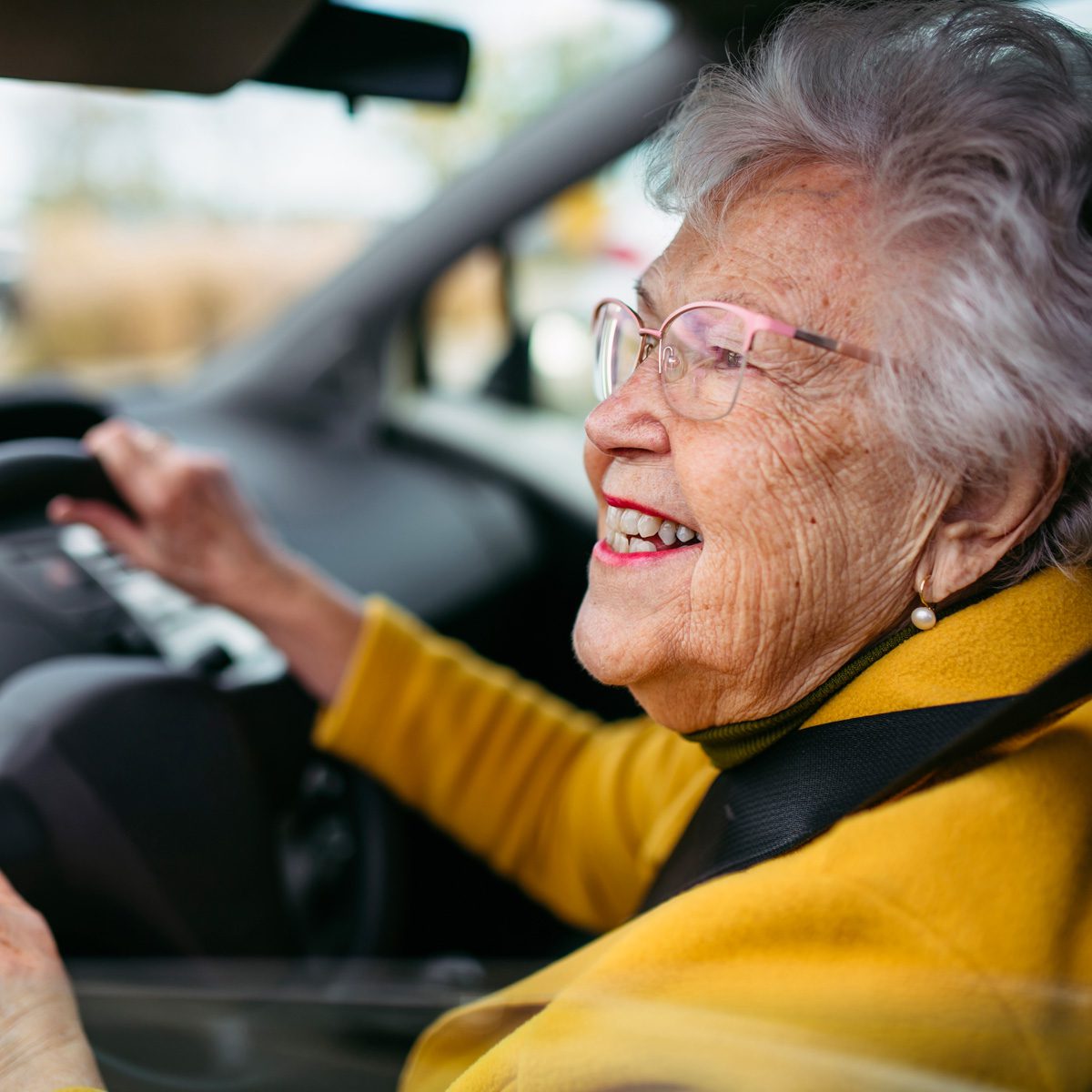 Someren Glen Senior Living Community in Centennial, CO - sg older adults driving